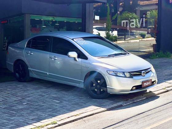 HONDA CIVIC 1.8 LXS 16V FLEX 4P AUTOMÁTICO HONDA CIVIC 1.8 LXS 16V FLEX 4P AUTOMÁTICO